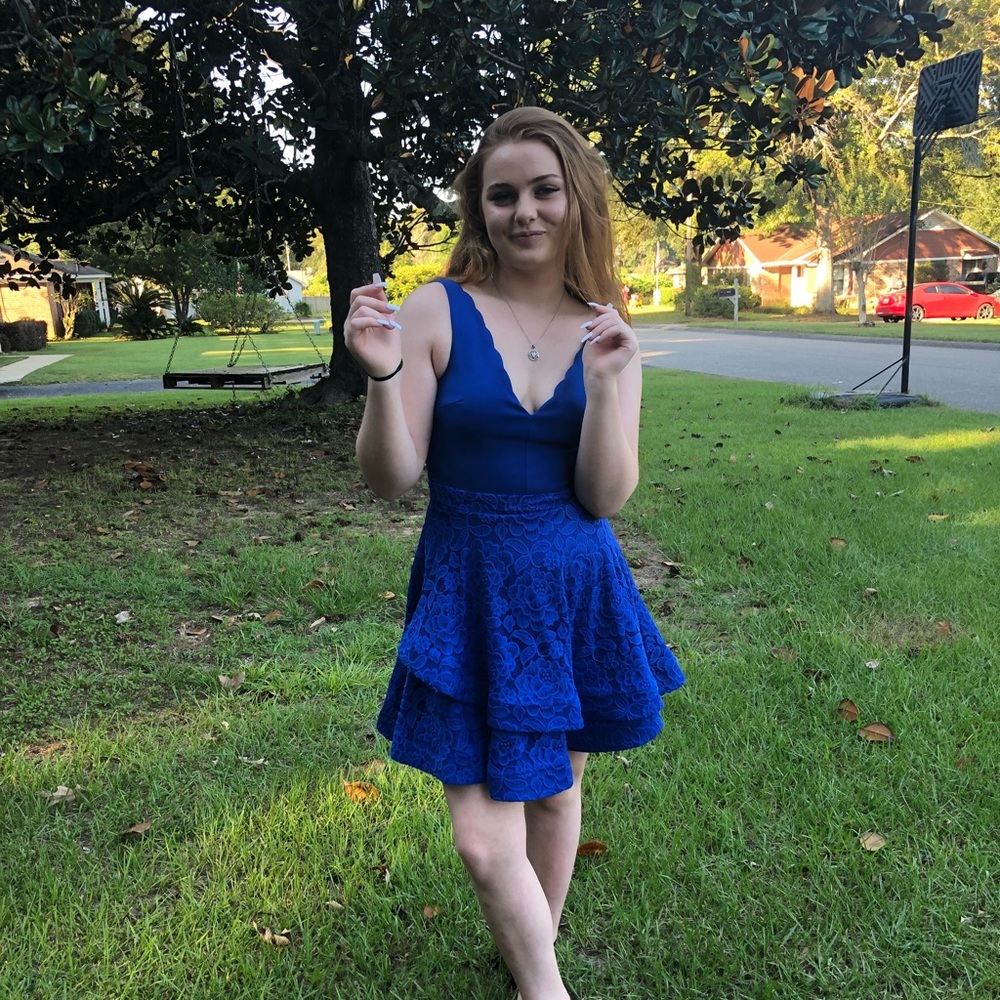 homecoming dress - Picture 4 of 5